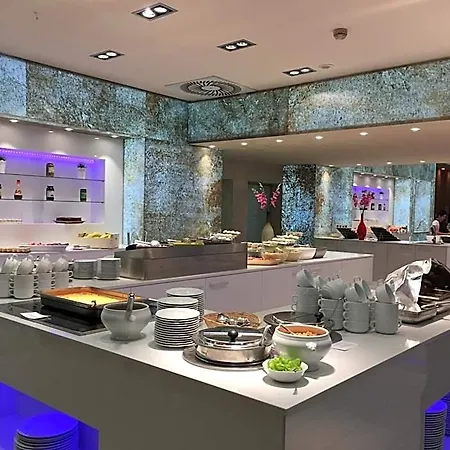 Azur - Hostaid Apartment